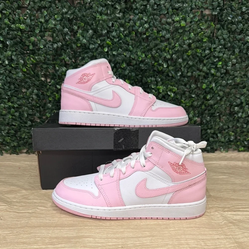 Nike Air Jordan 1 Mid (GS) - Y7